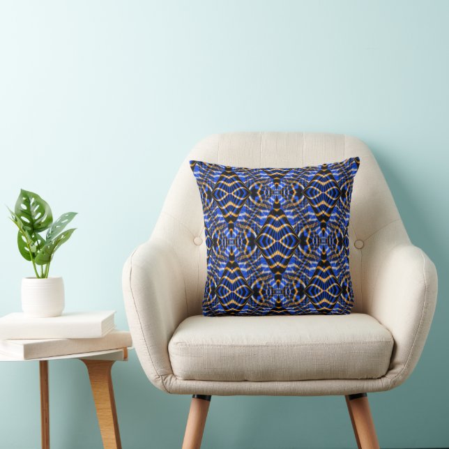 Alien watch.... cushion (Chair)