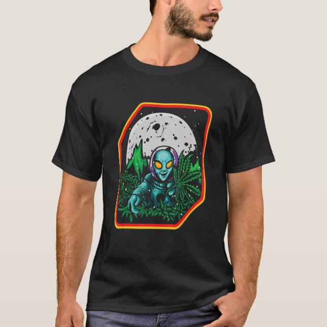Alien Weed Extraterrestrial Ufo Spaceship Paranorm T-Shirt (Front)