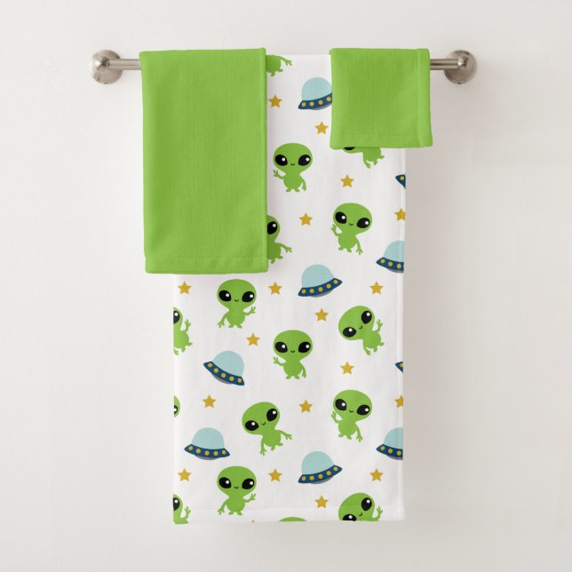Aliens Bath Towel Set (Insitu)