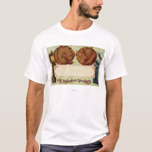 All Halloween GreetingsPumpkins Kissing T-Shirt