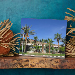 Alley of date palms plaque