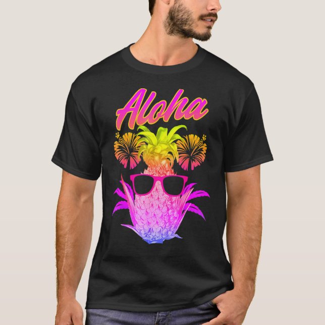 Aloha Pineapple Sunglasses Hawaiian Beach Summer V T-Shirt (Front)