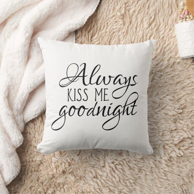 Always kiss me goodnight cushion (Blanket)