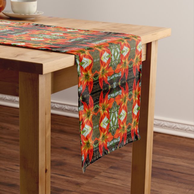 Amaryllis Pattern Table Runner (In Situ)