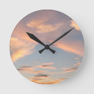 AMAZING GLOW ROUND CLOCK