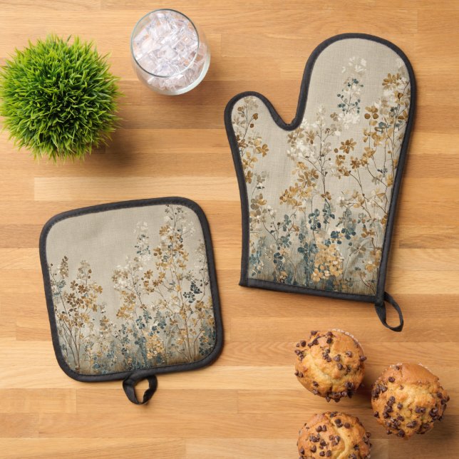 Amber meadow floral oven mitt & pot holder set (Top Down)