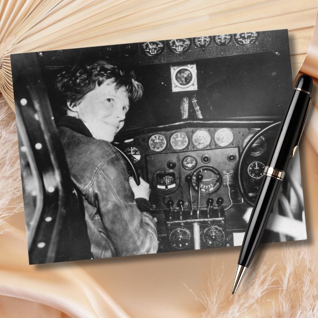 Amelia Earhart Black White Photo Aviation Vintage Postcard (Creator Uploaded)