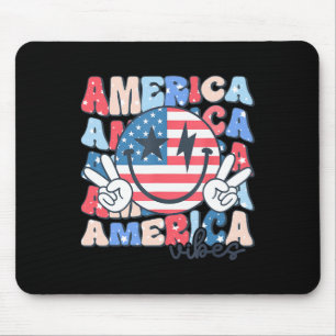America Vibes Usa Groovy Retro Smile Face Happy 4t Mouse Pad
