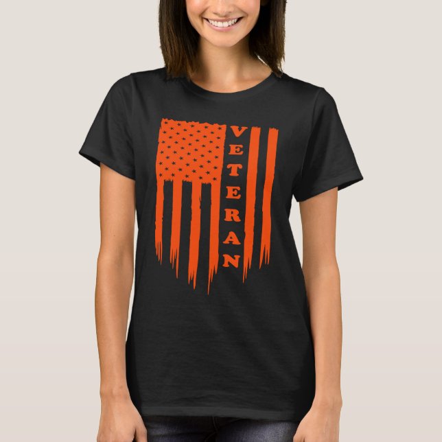 American Flag Armed Forces Veteran Patriot Grunge  T-Shirt (Front)