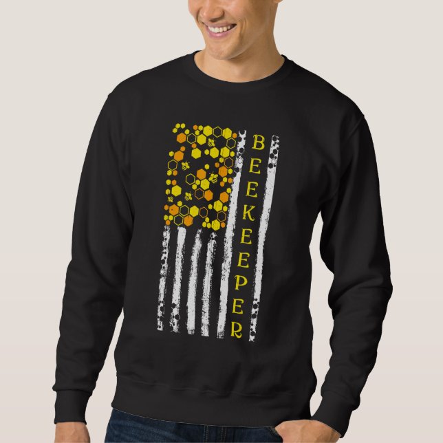 American Flag Beekeeping Bee Beekeeper 1 Sweatshirt (Front)