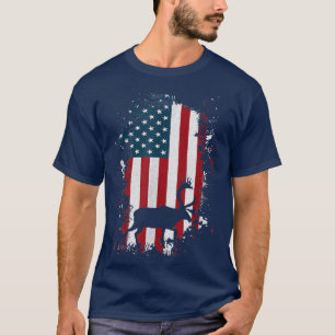 American Flag Deer Whitetail Hunters Deer on Ameri T-Shirt