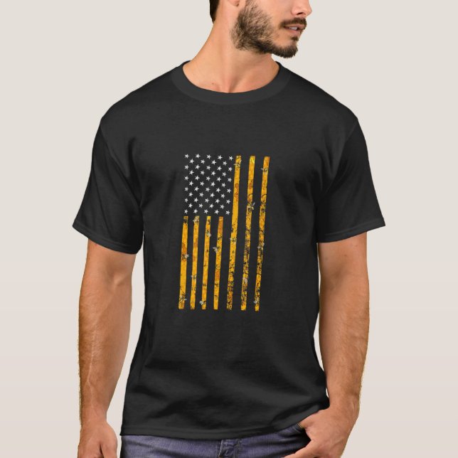 American Flag Honeycomb Honey Bee Beekeeping Beeke T-Shirt (Front)