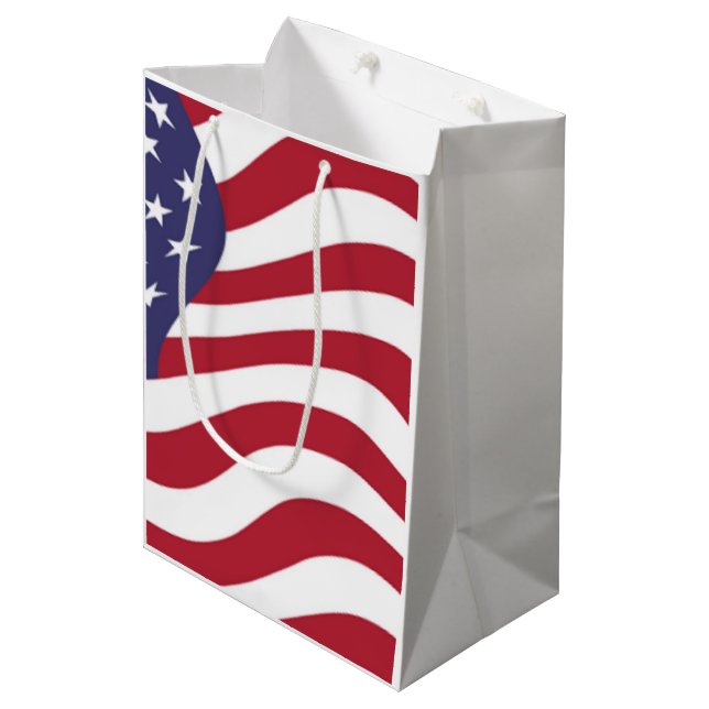 AMERICAN FLAG MEDIUM GIFT BAG (Front Angled)