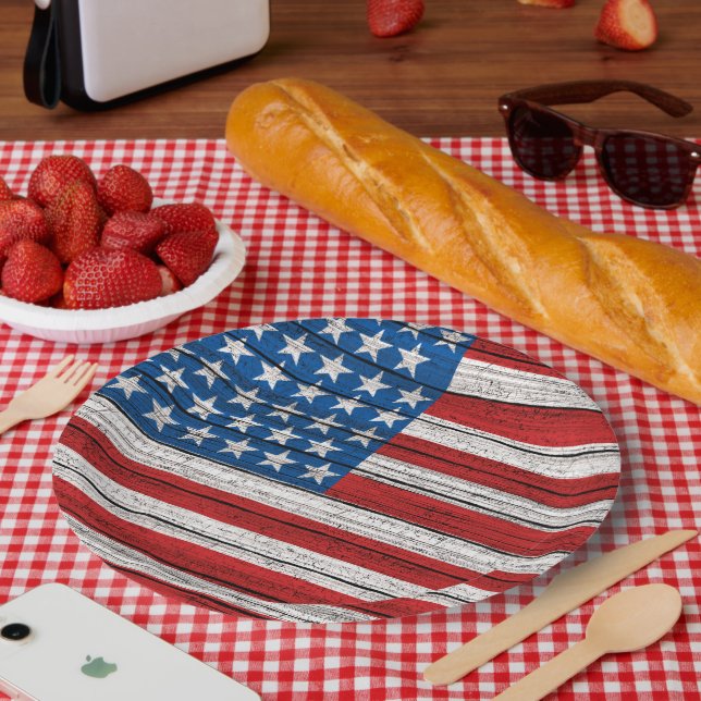 American Flag On Weathered Wooden Planks Pattern Paper Plate (Picnic)