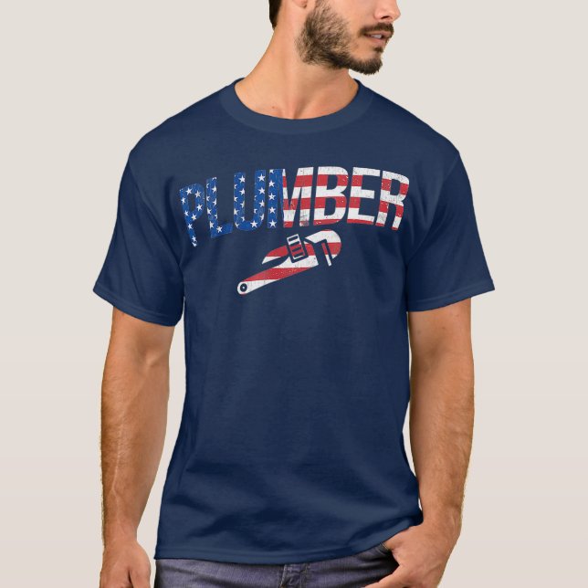 American Flag Plumber Pipefitter Pipefitting T-Shirt (Front)