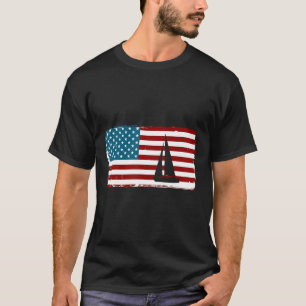 American Flag Sailing Cute Boating Gift T-Shirt