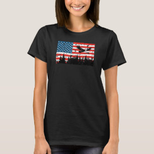 American Flag Usa Patriotic Eagle Flying Trees Gra T-Shirt