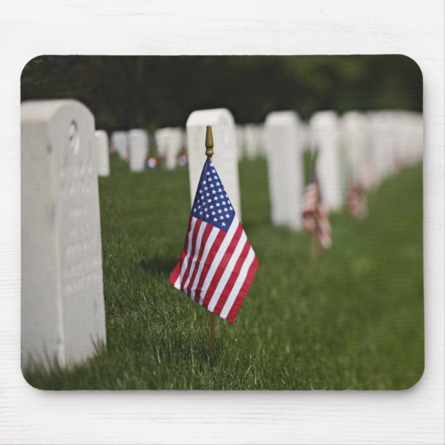 American flags on tombs of American Veterans on Mouse Pad (Front)