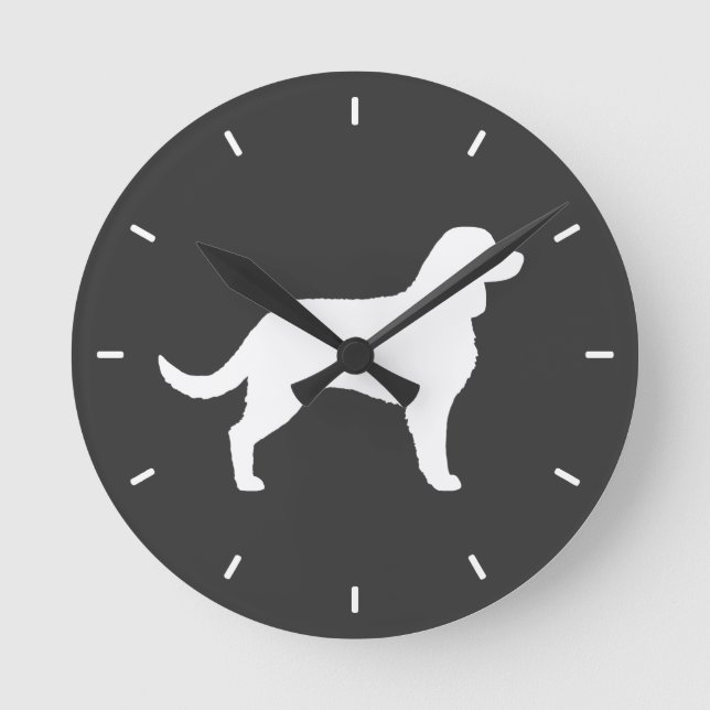 American Water Spaniel Silhouette Round Clock (Front)