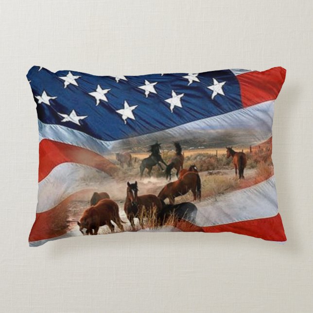 American Wild Decorative Cushion (Front)