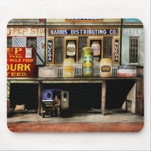 Americana - Signs - Feeding time 1936 Mouse Pad