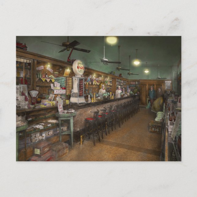 Americana - Soda - The people's soda fountain 1928 Postcard (Front)