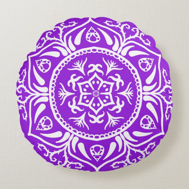 Amethyst Mandala Round Cushion (Front)
