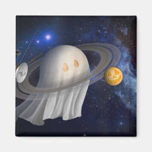 An artist's Halloween illustration Magnet