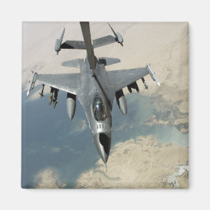 An F-16 Fighting Falcon refuels Magnet