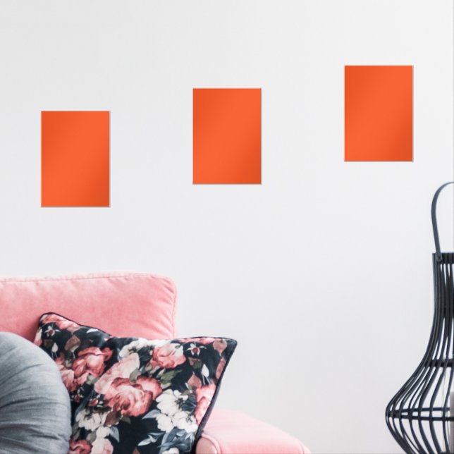 An orange square with a white border, creating a v (Livingroom)