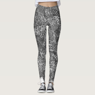 Ancient beauty black an white leggings