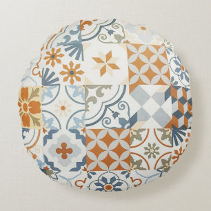 Ancient Tiles: Textured Background Pattern Round Cushion