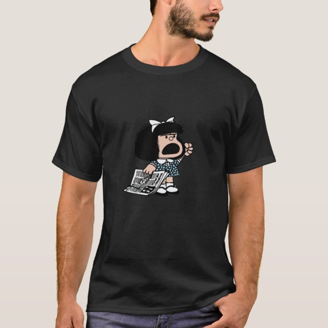 Angry Mafalda with newspaper and fist raised carto T-Shirt (Front)