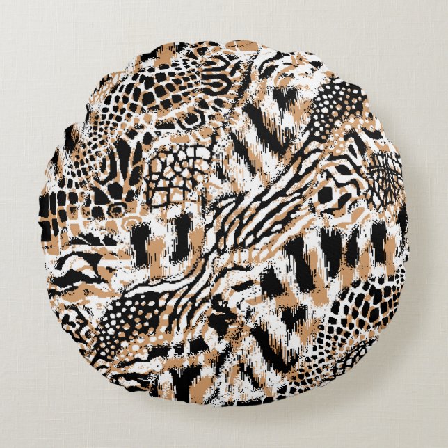 Animal pattern design. Modern leopard pattern desi Round Cushion (Front)
