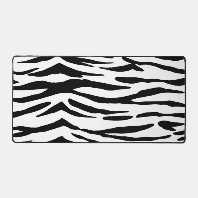 Animal print pattern desk mat (Front)