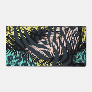 Animal print pattern desk mat