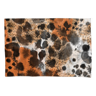 Animal skin: creative leopard pattern. pillowcase