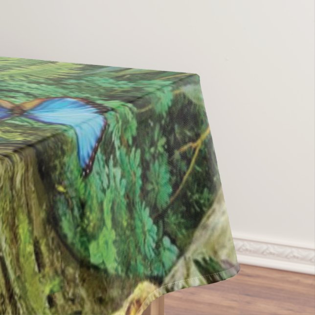 Animals living together throw pillow tablecloth (In Situ)