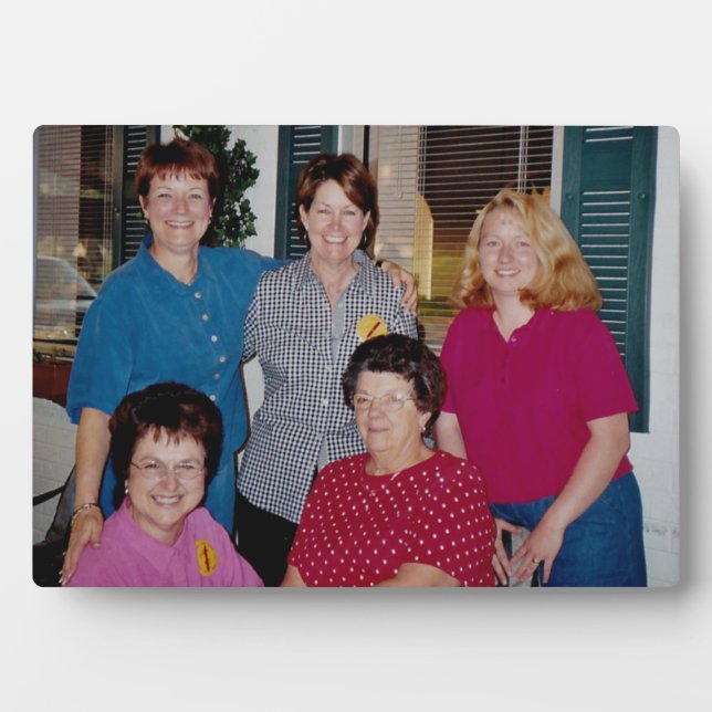 ANNIE SUE WITH SCHOOL FRIENDS PLAQUE (Front)