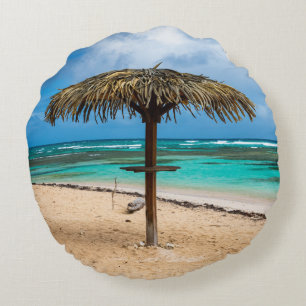 Anse des Rochers beach Round Cushion