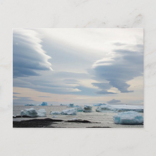 Antarctica. Brown Bluff. Lenticular clouds Postcard (Front)