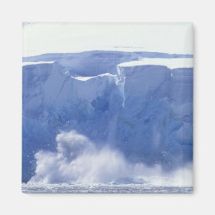 Antarctica, Paradise Bay, Massive wave forms Magnet