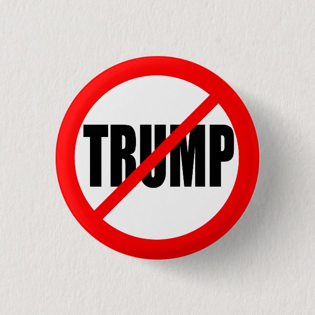 ANTI-TRUMP 3 CM ROUND BADGE (Front)