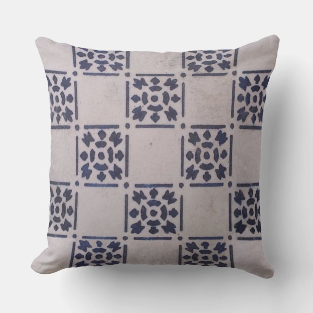 Antique Delft Tile Blue: Classic Dutch Art Pattern Outdoor Cushion (Front)