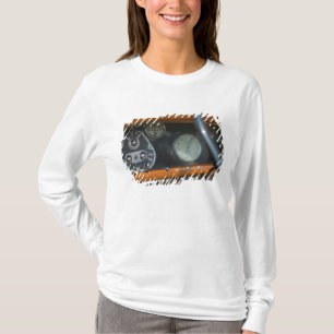 antique jaguar 2 T-Shirt