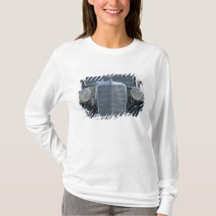 antique mercedes 2 T-Shirt