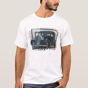 antique mercedes 3 T-Shirt
