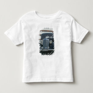 antique mercedes toddler T-Shirt