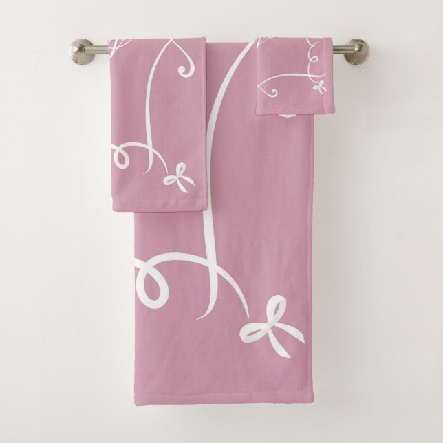 Antoinette Dusty Rose Elegant Emblem Filigree Bath Towel Set (Insitu)
