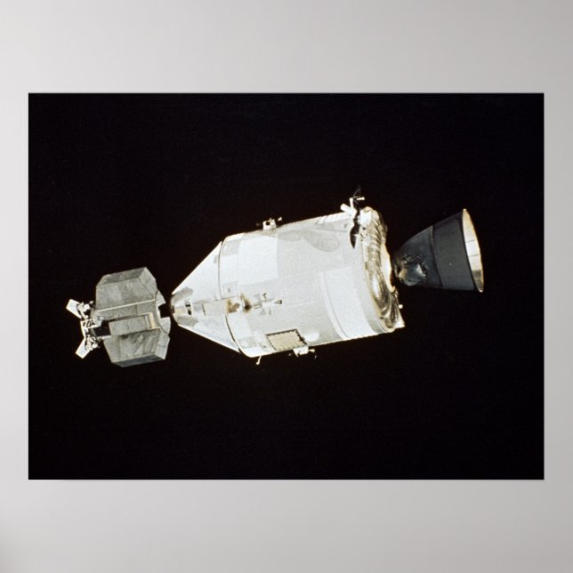 Apollo Spacecraft (Apollo-Soyuz Test Project) Poster (Front)